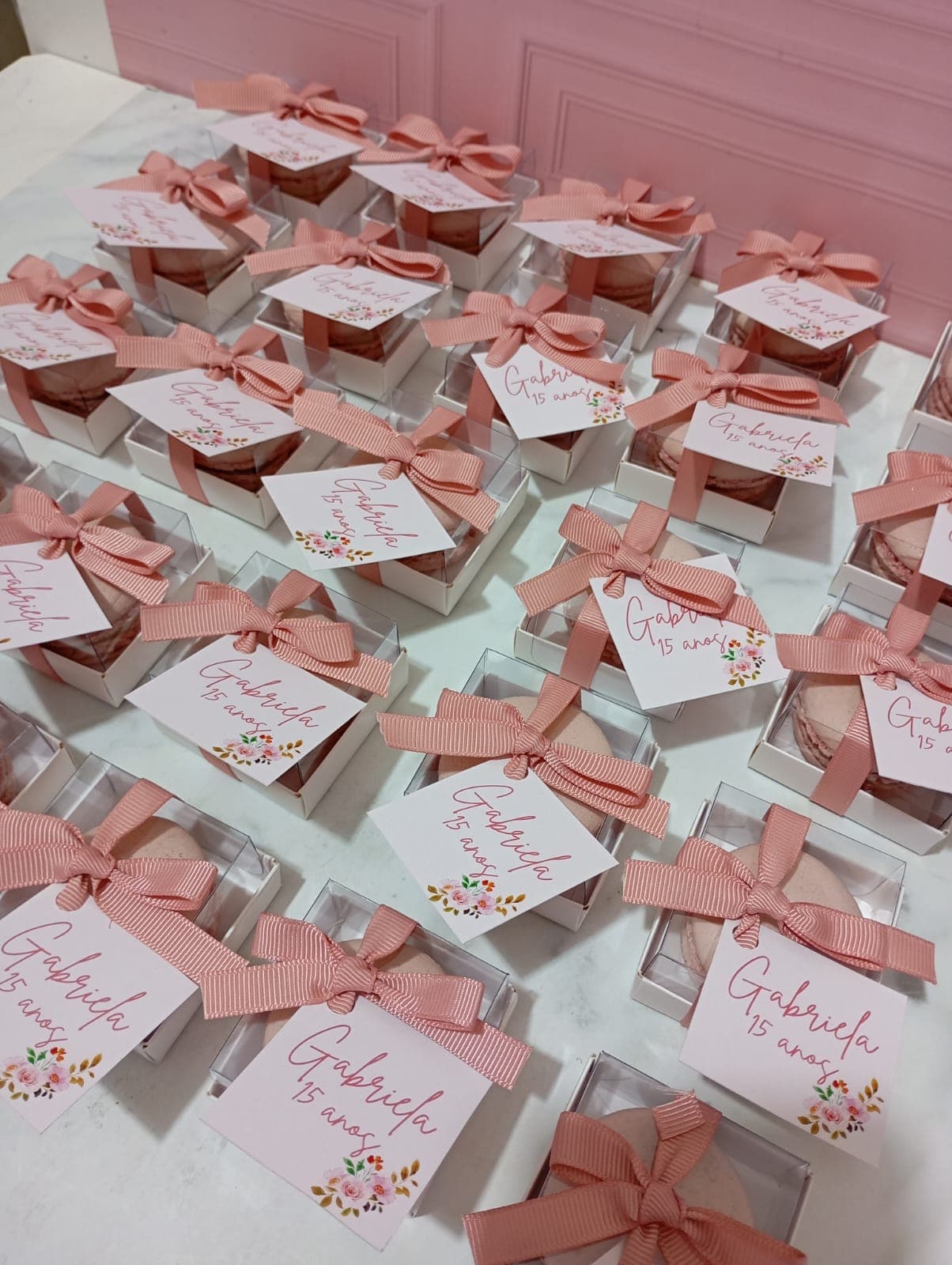 Caixa com visor (1 macaron)