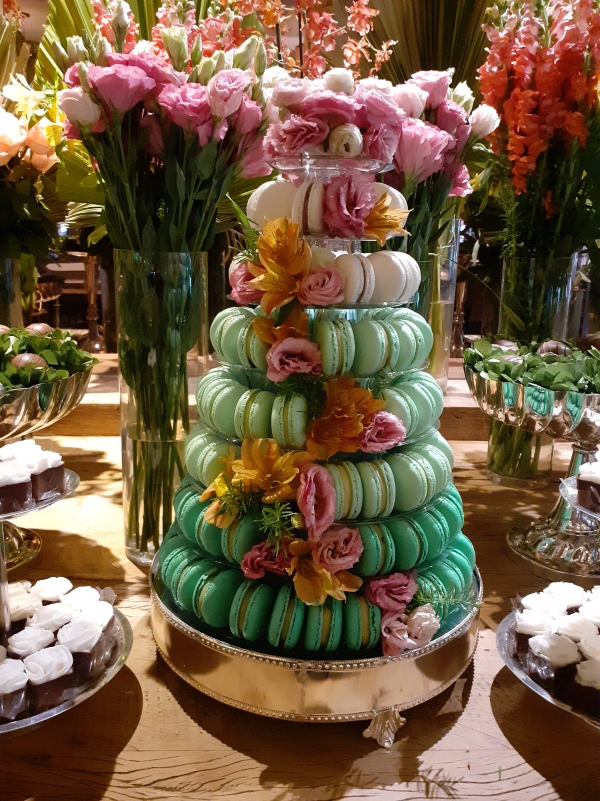 Torre de macarons — 8 andares